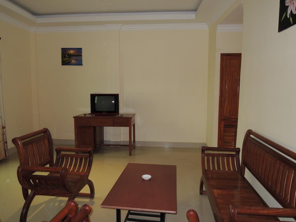 Lux Star Town Hotel Phnom Penh Exterior foto