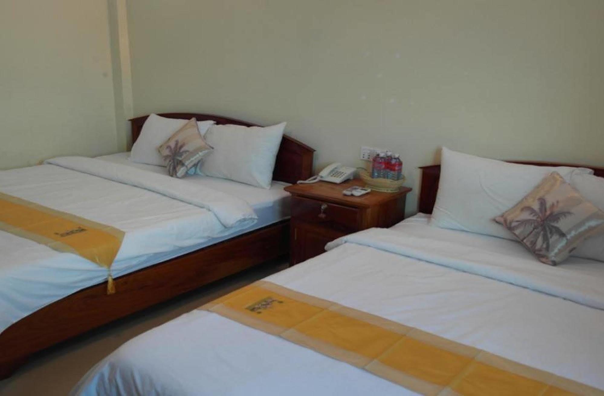 Lux Star Town Hotel Phnom Penh Exterior foto