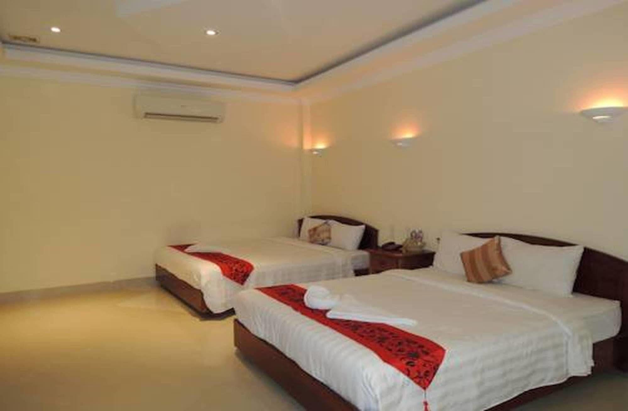 Lux Star Town Hotel Phnom Penh Exterior foto